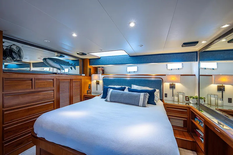 Slide: The Image of Offshore Yachts 62 Pilot House 2000 - 79
