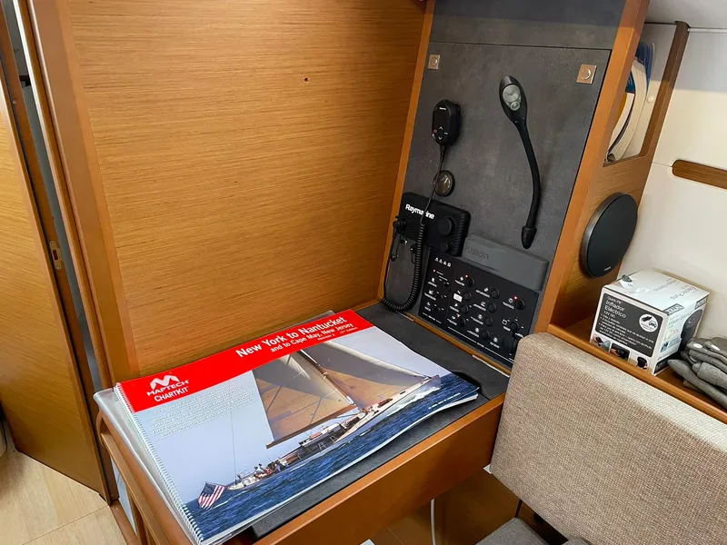 Slide: The Image of Jeanneau Sun Odyssey 349 2023 - 17