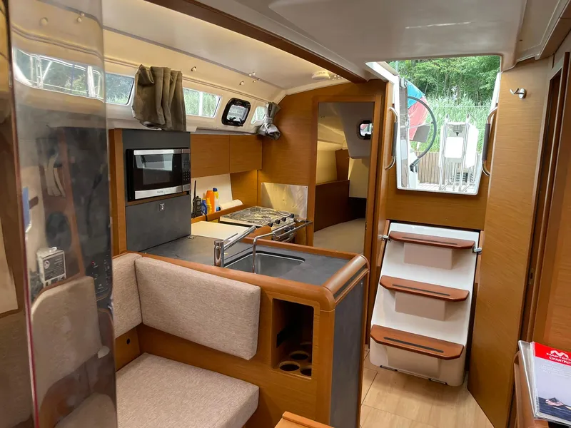 Slide: The Image of Jeanneau Sun Odyssey 349 2023 - 33