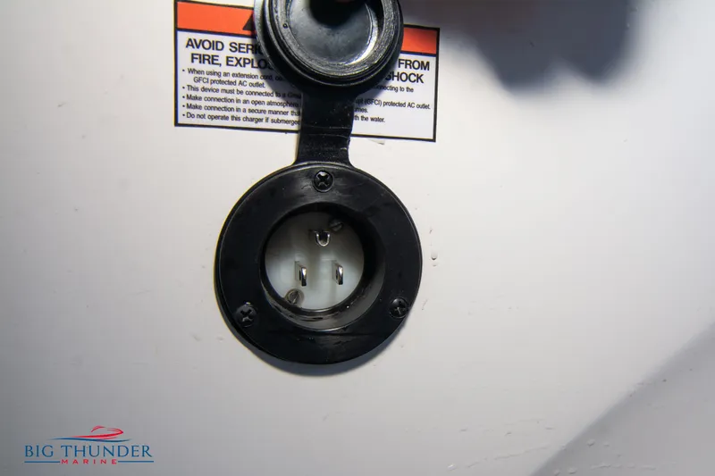 Slide: The Image of Glasstream 32 GSX 2024 - 52