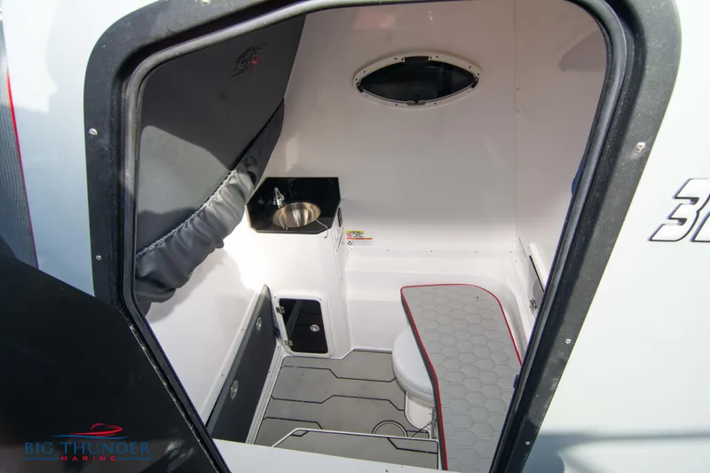 Slide: The Image of Glasstream 32 GSX 2024 - 53