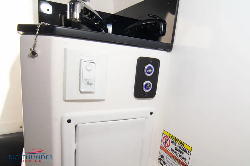 Slide: The Image of Glasstream 32 GSX 2024 - 55