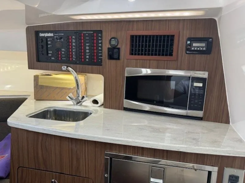 Slide: The Image of Everglades 360LXC 2016 - 52