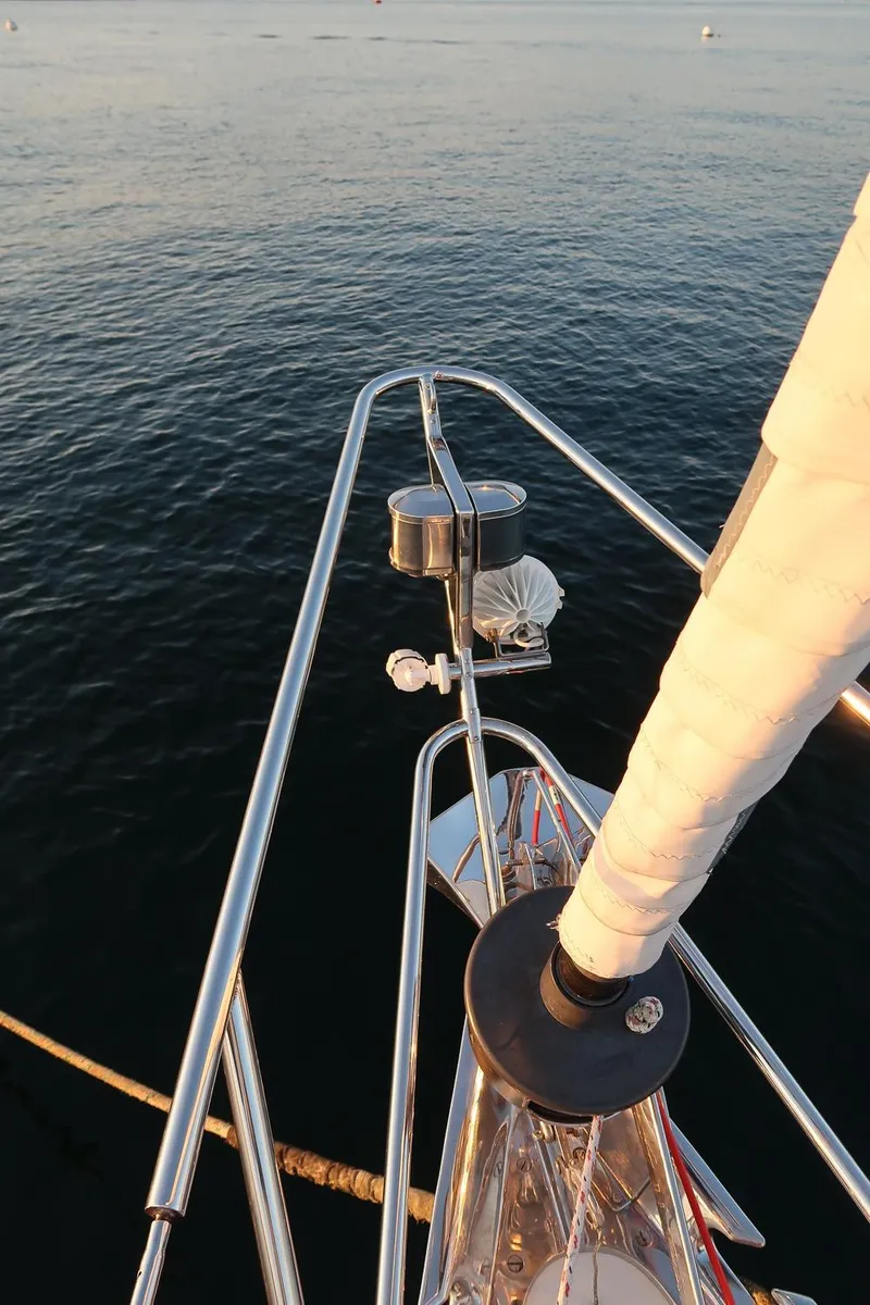 Slide: The Image of Hinckley Yachts Sou'wester 43 Sloop 1993 - 19