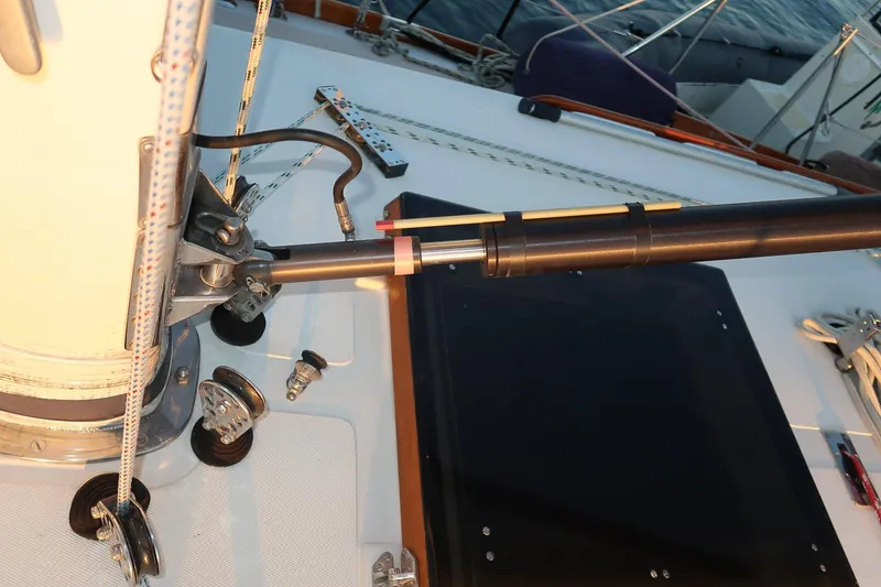 Slide: The Image of Hinckley Yachts Sou'wester 43 Sloop 1993 - 23