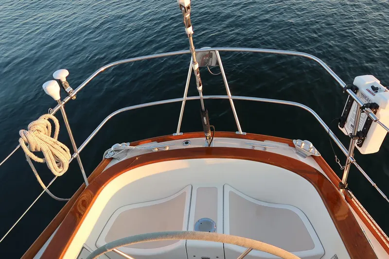Slide: The Image of Hinckley Yachts Sou'wester 43 Sloop 1993 - 26
