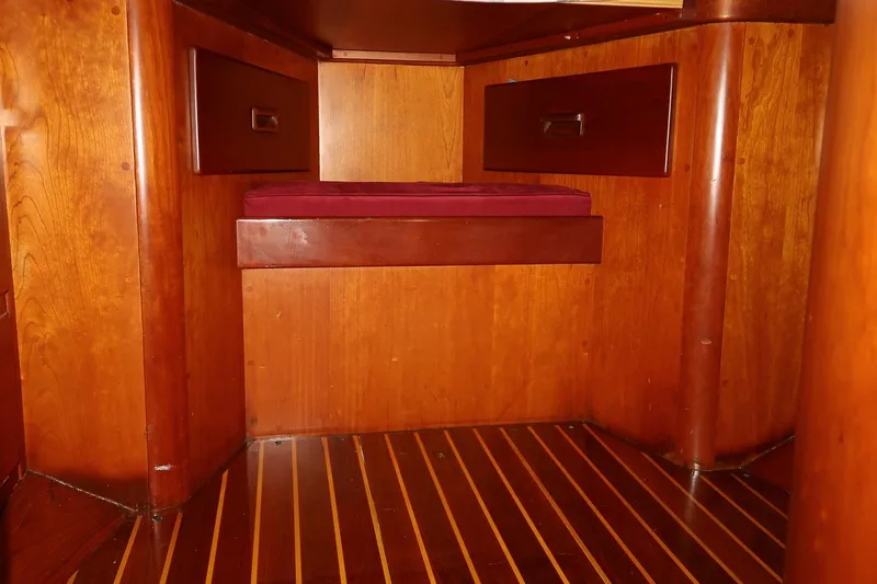 Slide: The Image of Hinckley Yachts Sou'wester 43 Sloop 1993 - 51
