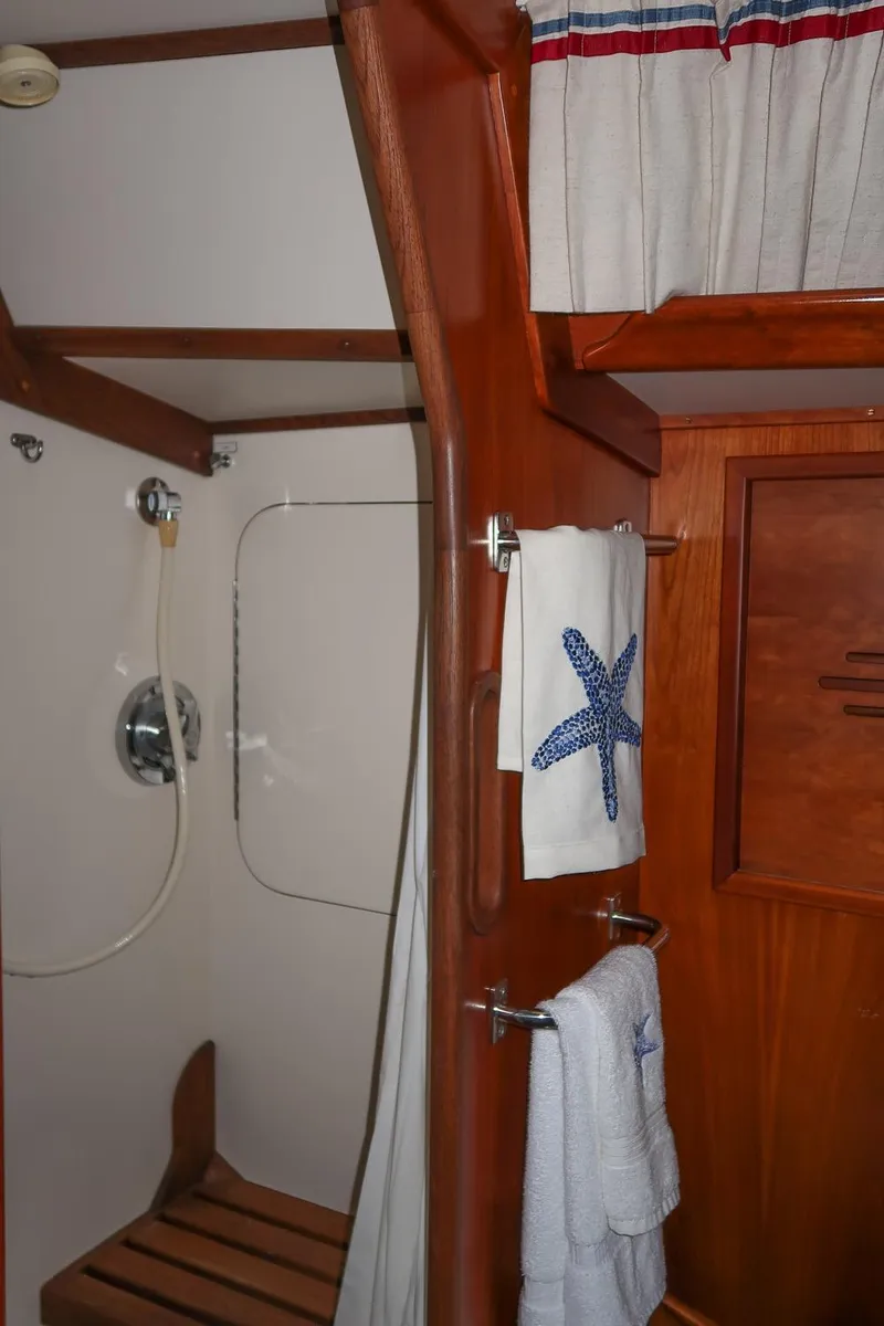 Slide: The Image of Hinckley Yachts Sou'wester 43 Sloop 1993 - 54