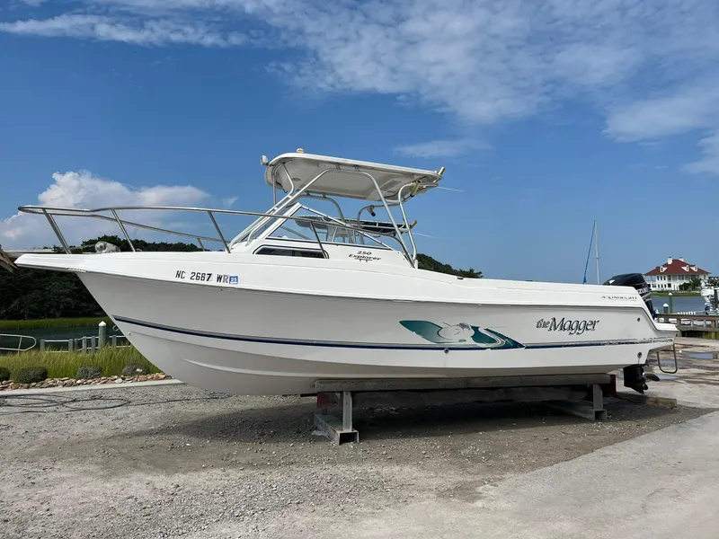 Slide: The Image of Aquasport 250 Explorer 2001 - 10