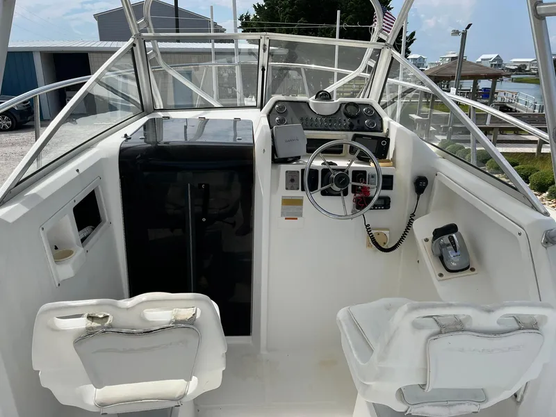 Slide: The Image of Aquasport 250 Explorer 2001 - 3