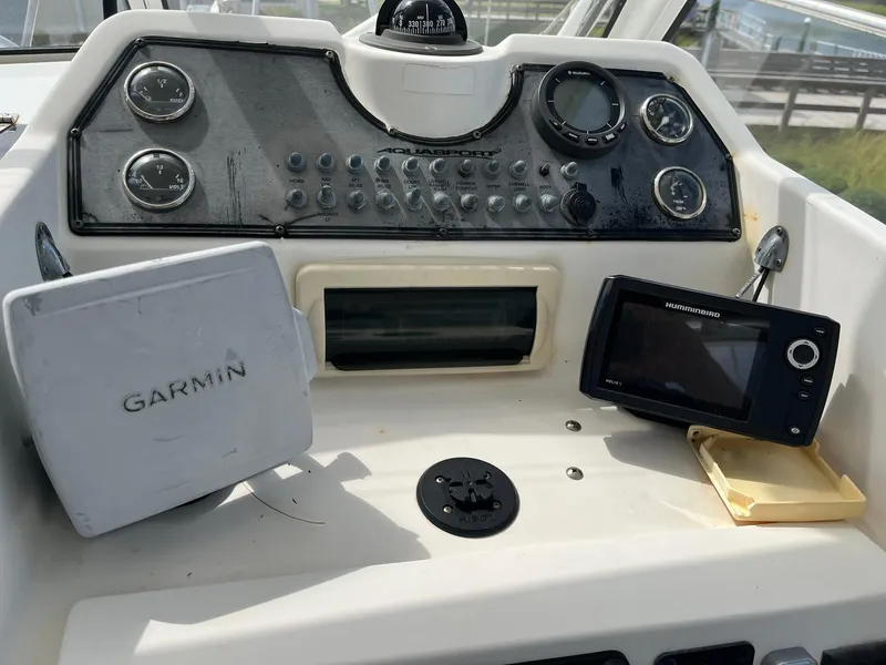 Slide: The Image of Aquasport 250 Explorer 2001 - 4