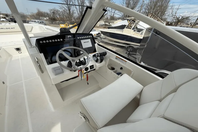 Slide: The Image of World Cat 280DC 2025 - 18