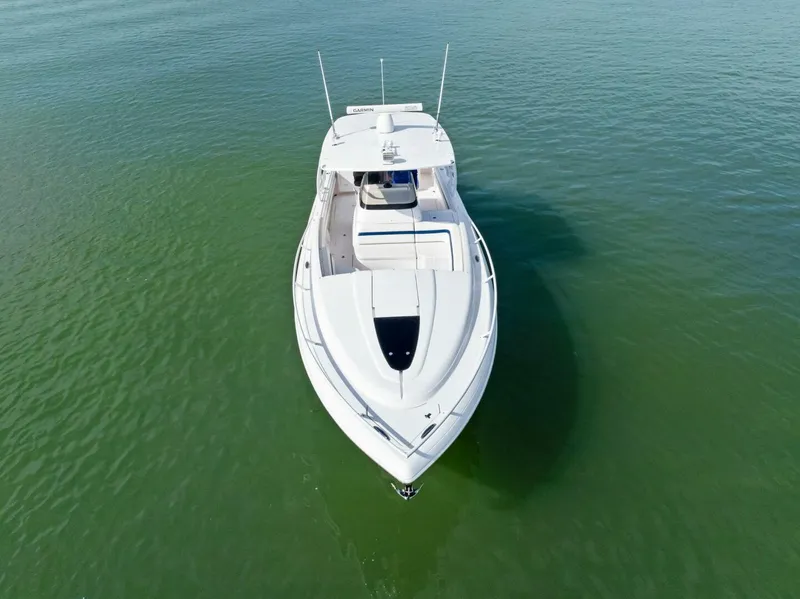 Slide: The Image of 2021 Intrepid 327 Valor - 51