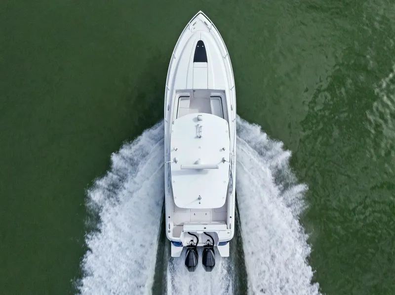 Slide: The Image of 2021 Intrepid 327 Valor - 58