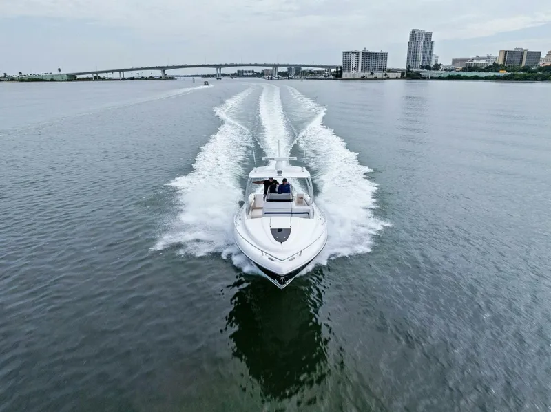 Slide: The Image of 2021 Intrepid 327 Valor - 66