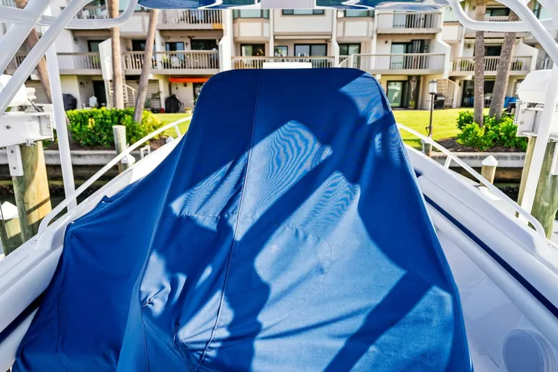 Slide: The Image of 2021 Intrepid 327 Valor - 76