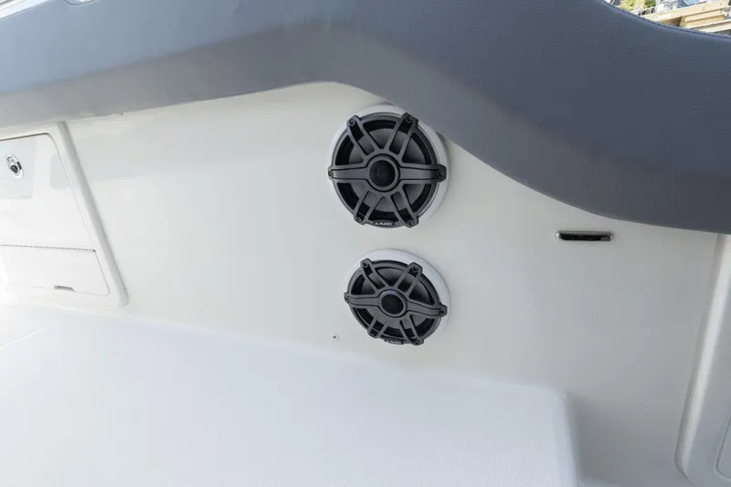 Slide: The Image of Boston Whaler 420 Outrage 2023 - 21