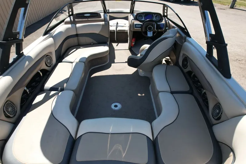 Slide: The Image of Malibu 23 LSV 2013 - 10