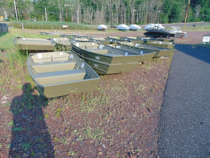 Slide: The Image of Crestliner 1240 CR Jon 2024 - 3