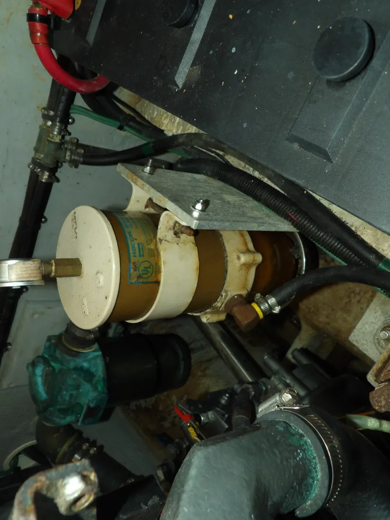 Slide: The Image of Mainship 350 Trawler 1999 - 63