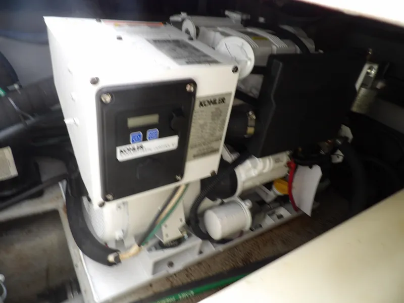 Slide: The Image of Mainship 350 Trawler 1999 - 64