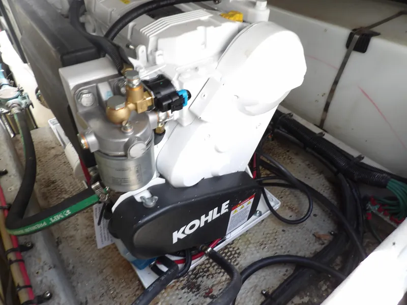 Slide: The Image of Mainship 350 Trawler 1999 - 65