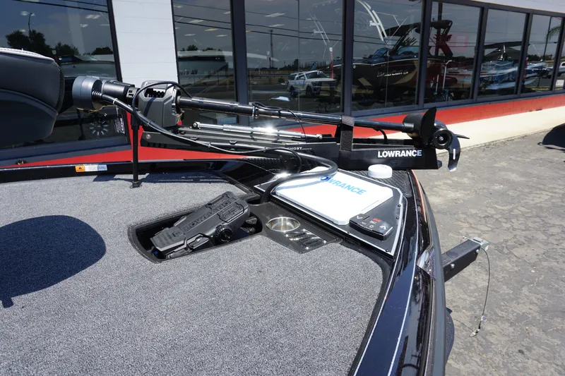 Slide: The Image of Ranger Z521R Cup-Equipped Includes Trailer 2025 - 10