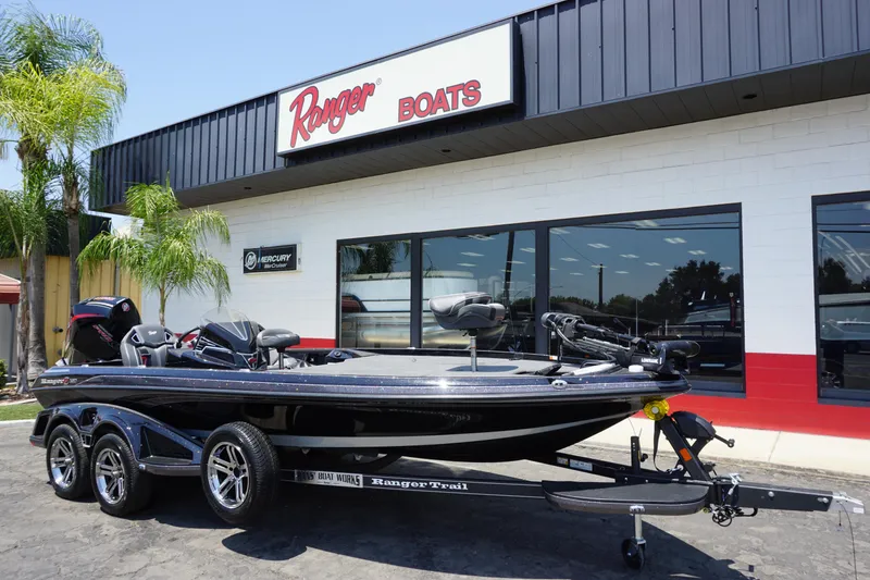 Slide: The Image of Ranger Z521R Cup-Equipped Includes Trailer 2025 - 2