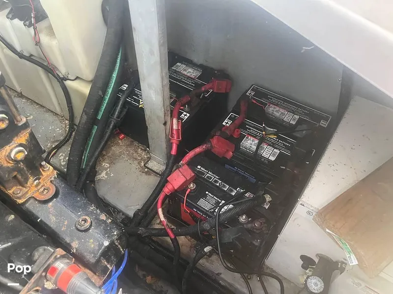 Slide: The Image of 2000 Sea Ray 410 Sundancer for sale in Sodus Point, NY - 41