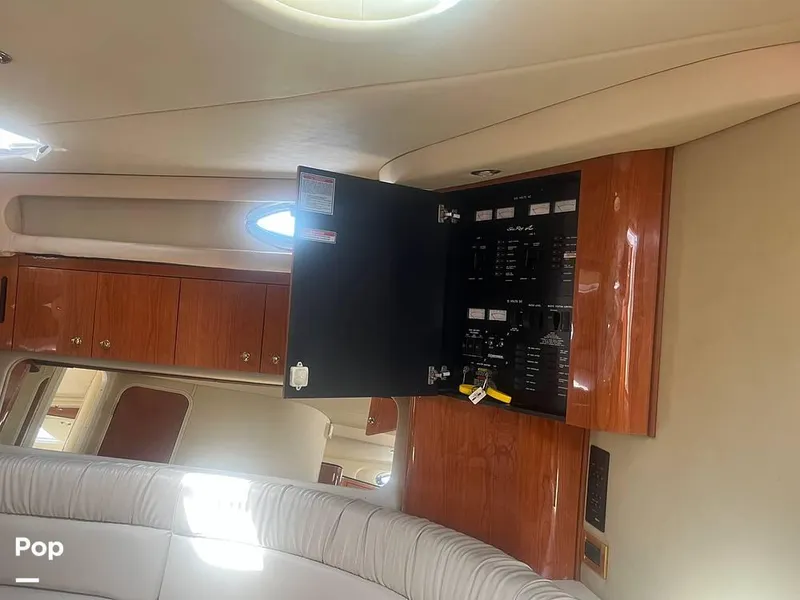 Slide: The Image of 2000 Sea Ray 410 Sundancer for sale in Sodus Point, NY - 55