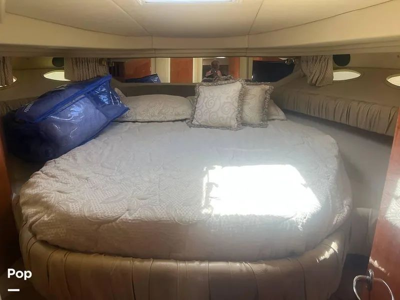 Slide: The Image of 2000 Sea Ray 410 Sundancer for sale in Sodus Point, NY - 57