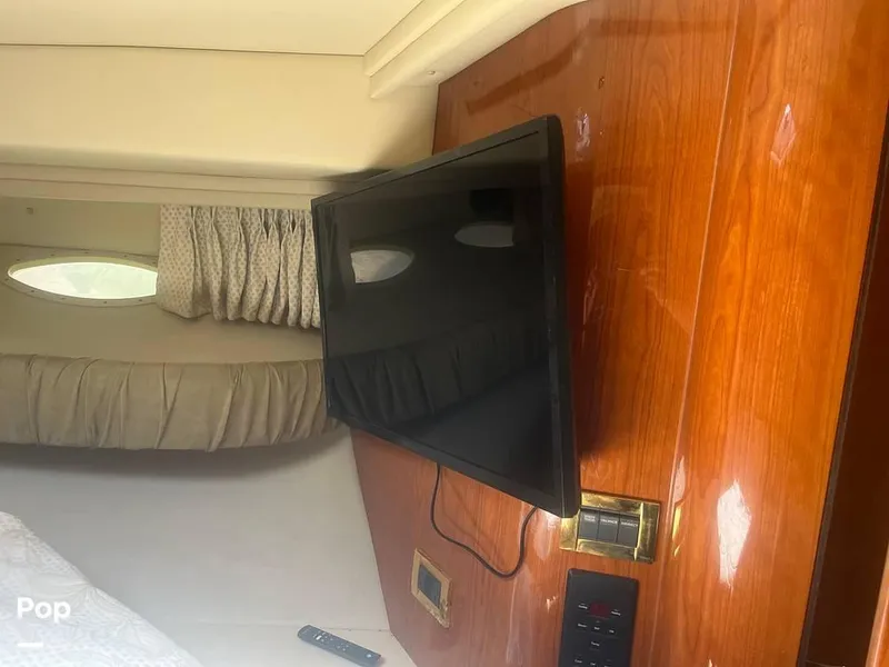 Slide: The Image of 2000 Sea Ray 410 Sundancer for sale in Sodus Point, NY - 61