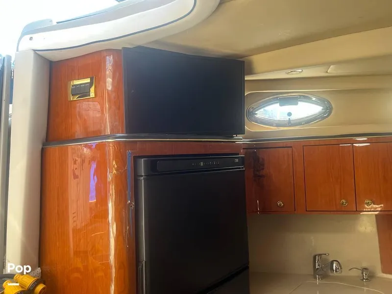 Slide: The Image of 2000 Sea Ray 410 Sundancer for sale in Sodus Point, NY - 67