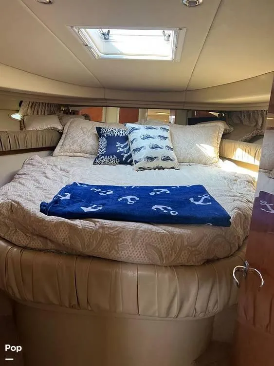 Slide: The Image of 2000 Sea Ray 410 Sundancer for sale in Sodus Point, NY - 8