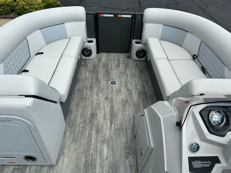 Slide: The Image of Crest Classic DLX 220 SLSC 2022 - 13