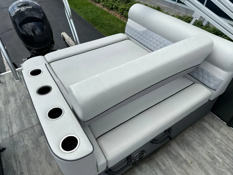 Slide: The Image of Crest Classic DLX 220 SLSC 2022 - 8