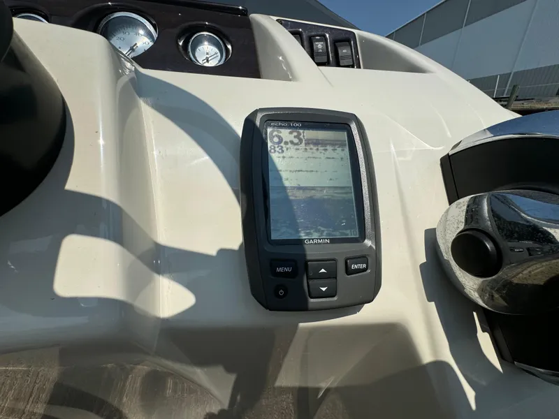 Slide: The Image of Dashboard of a 2014 Bennington 24 SLX3 with Garmin GPS device. - 15