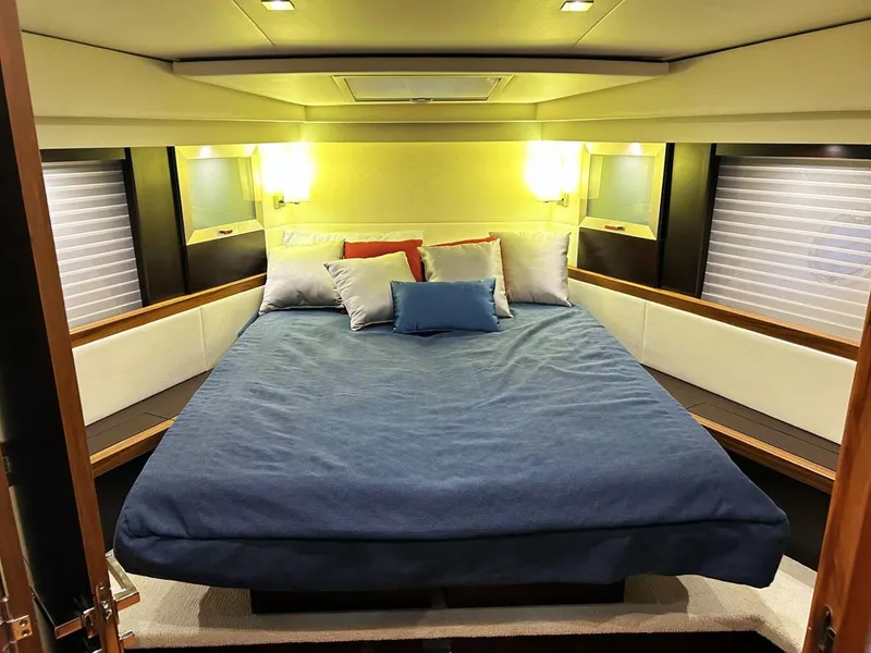 Slide: The Image of VIP Cabin - 24