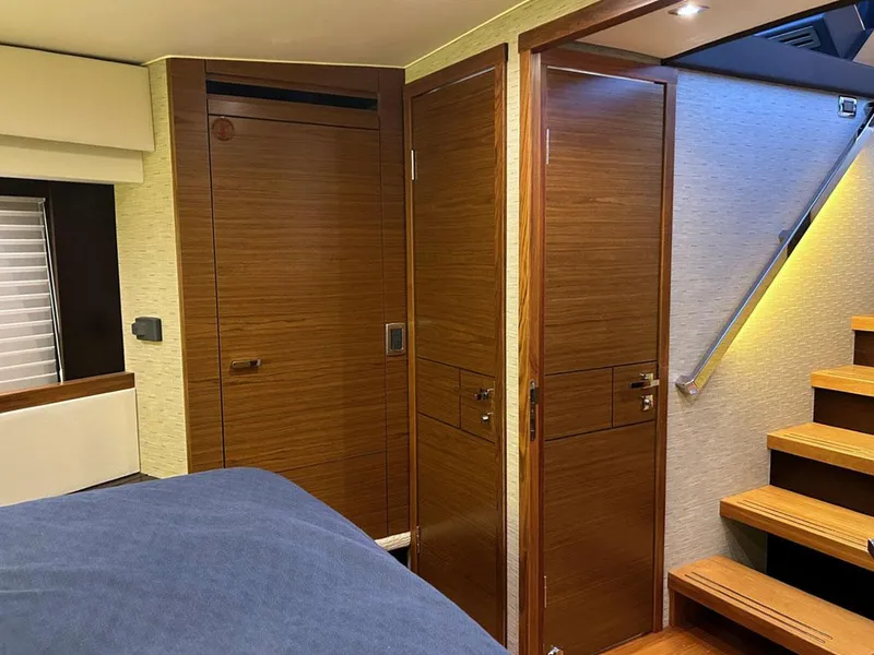 Slide: The Image of VIP Cabin Stbd Aft - 26