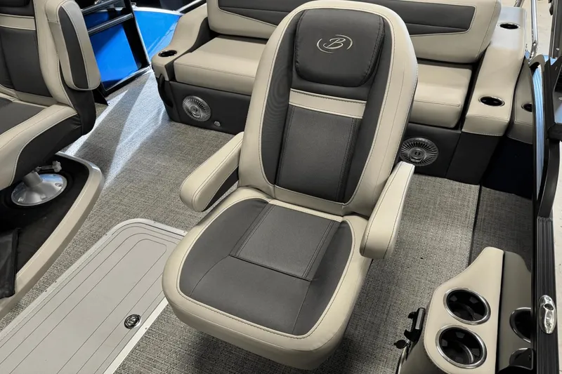 Slide: The Image of Barletta Cabrio 2025 - 17