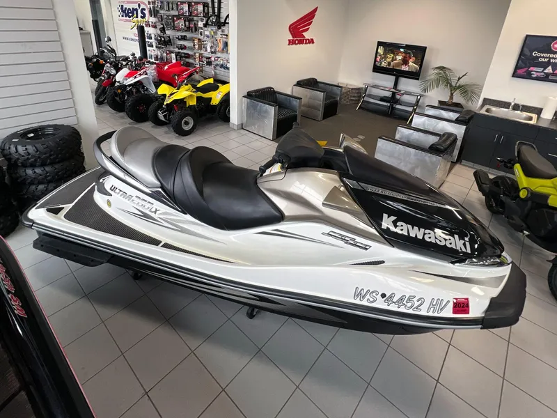 Slide: The Image of Kawasaki Jet Ski® Ultra® 260LX 2010 - 1