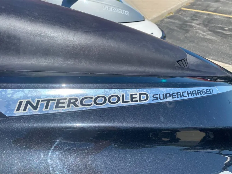 Slide: The Image of Kawasaki Jet Ski® Ultra® 260LX 2010 - 13