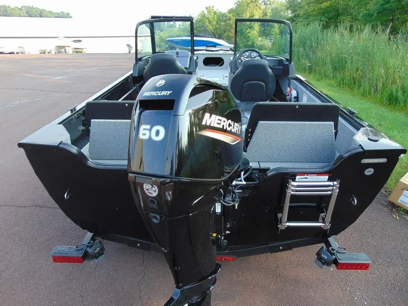 Slide: The Image of Crestliner 1650 Kodiak Walk Through 2025 - 4