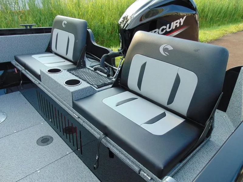 Slide: The Image of Crestliner 1650 Kodiak Walk Through 2025 - 5