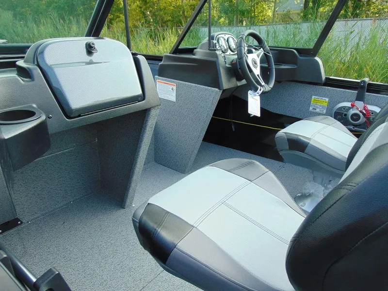 Slide: The Image of Crestliner 1650 Kodiak Walk Through 2025 - 8