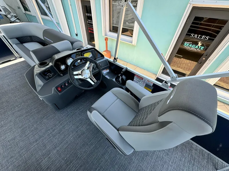 Slide: The Image of Bennington 22ss-sps 2025 - 16