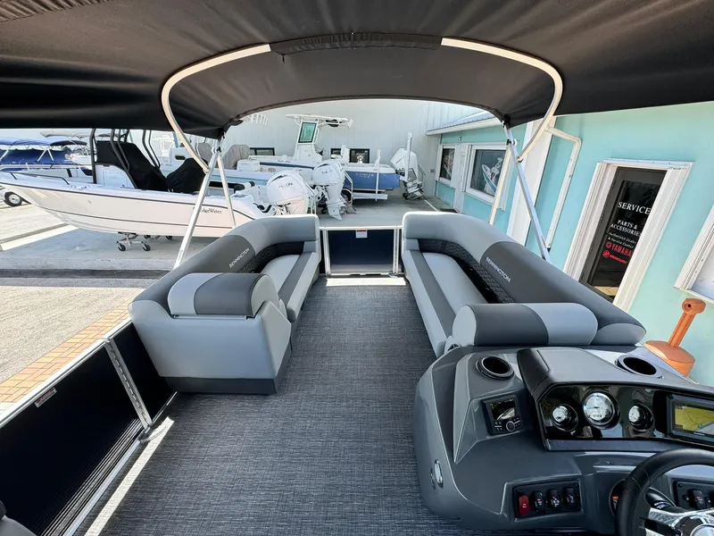 Slide: The Image of Bennington 22ss-sps 2025 - 18