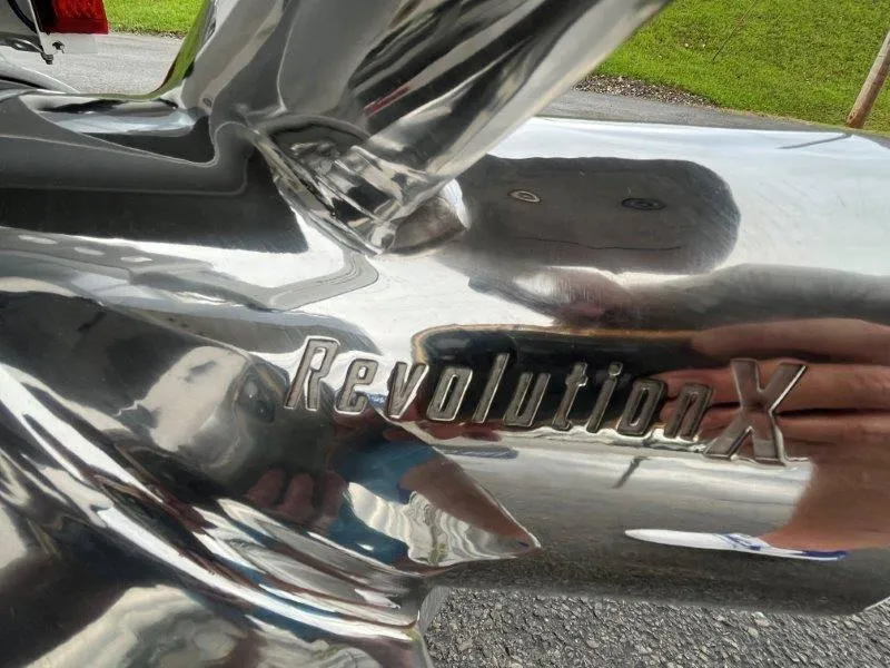 Slide: The Image of Robalo 246 Cayman 2025 - 33