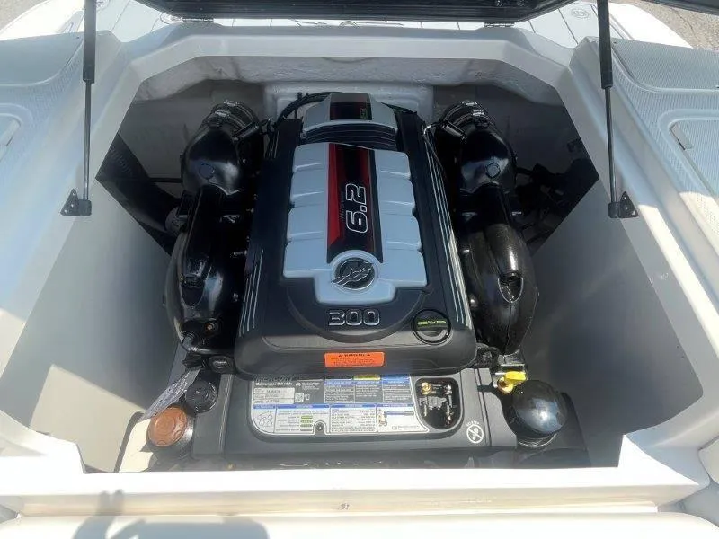 Slide: The Image of Chaparral 23 SSi 2025 - 27