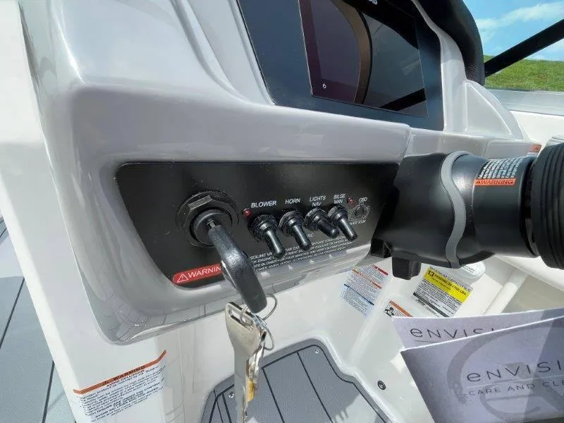 Slide: The Image of Chaparral 23 SSi 2025 - 47